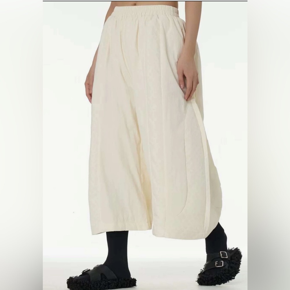 Cream Wide Leg High-Waisted Pants - Picture 4 of 5